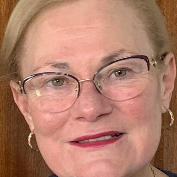 178 – Judi France Educate Yourself to Invest Outside of Podiatry