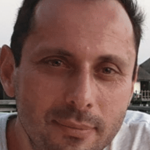 042 – Dr Ozan Amir Investing in Podiatry with Pods Equity